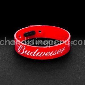 PULSERA DE GOMA PUBLICITARIA EN BAJO RELIEVE