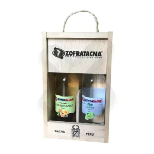 CAJA DE MADERA CON 2 BOTELLAS DE PISCO PERSONALIZADAS DE 330ML